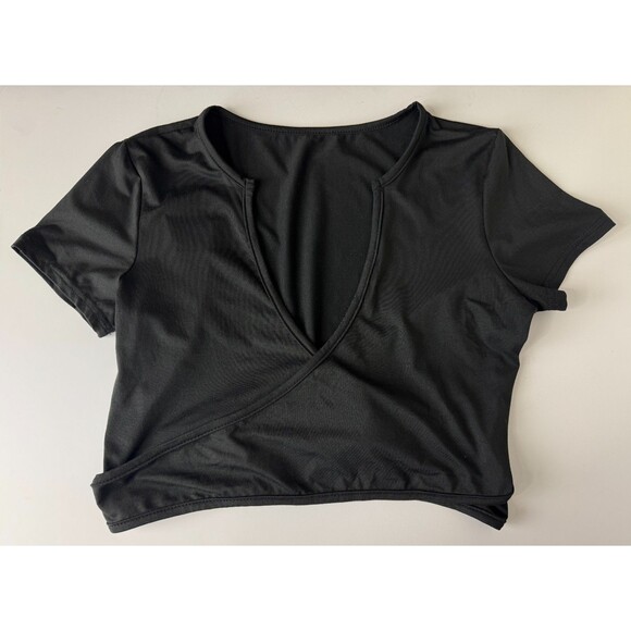 Womens Medium Cropped Wrap Top Black Short Sleeve V-Neck Tie Back Dance NWOT - Picture 1 of 10